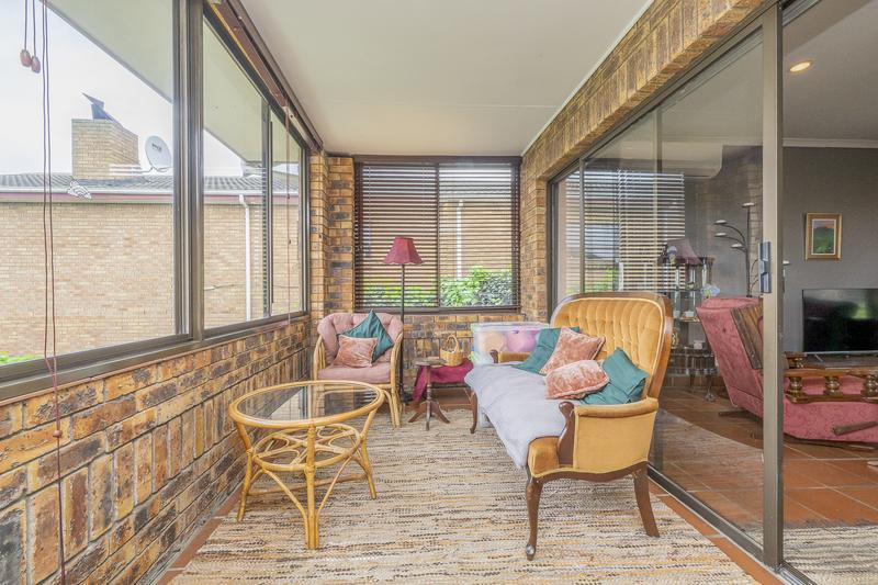 4 Bedroom Property for Sale in Chrismar Western Cape